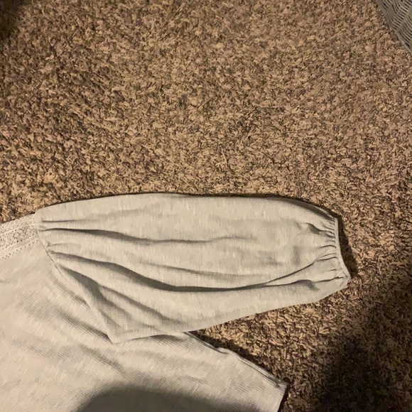 Grey Cropped Sweater‼️ - Picture 4 of 5